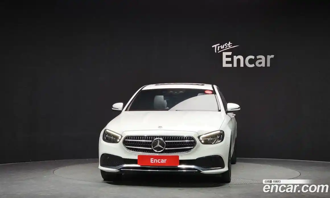 Mercedes-Benz E-Class 2021 2.0 Автомат в Москве № 212001, фото 12