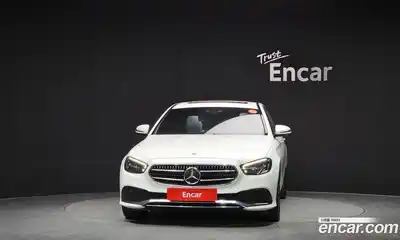 Mercedes-Benz E-Class 2021 2.0 Автомат в Москве № 212001, миниатюра 12