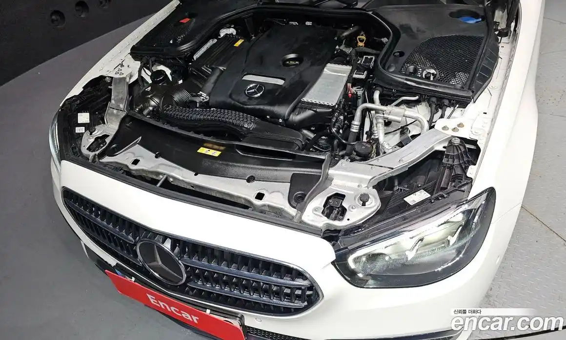 Mercedes-Benz E-Class 2021 2.0 Автомат в Москве № 212001, фото 13