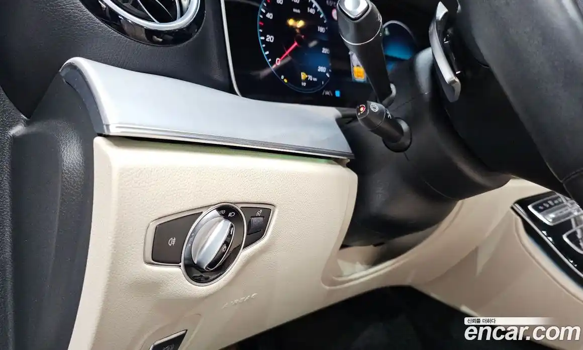 Mercedes-Benz E-Class 2021 2.0 Автомат в Москве № 212001, фото 15