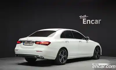 Mercedes-Benz E-Class 2021 2.0 Автомат в Москве № 212001, миниатюра 10