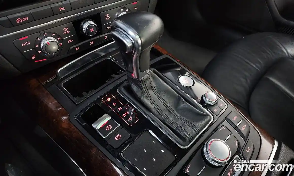 Audi A6 2014 3.0 Автомат в Москве № 212682, фото 18