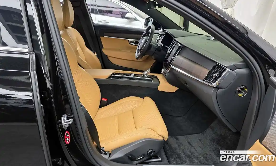 Volvo S90 2022 2.0 Автомат в Москве № 212813, фото 17