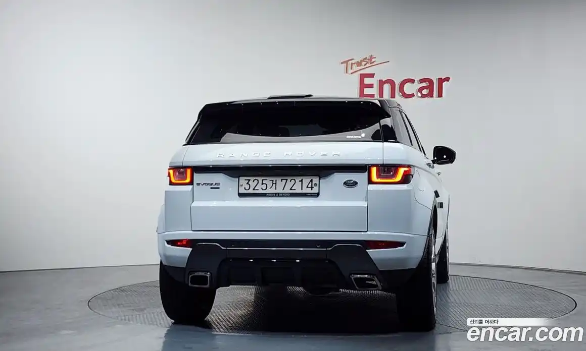 Land Rover Range-Rover Evoque 2019 2.0 Автомат в Москве № 213341, фото 6