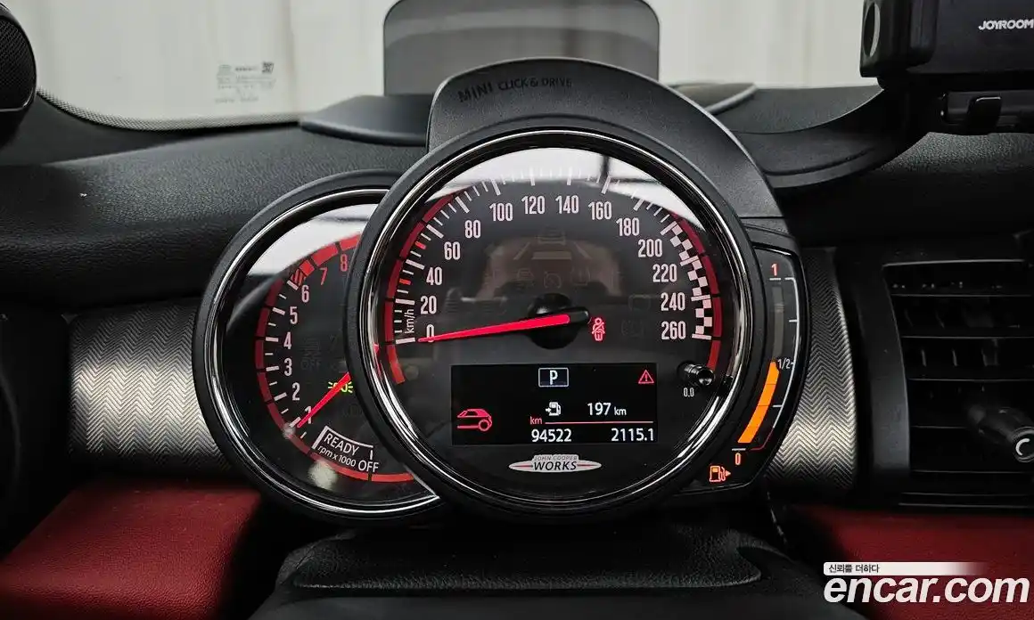 Mini Cooper Convertible 2019 2.0 Автомат в Москве № 213457, фото 17