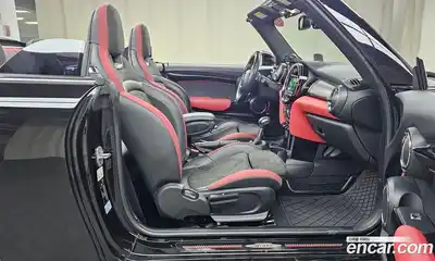 Mini Cooper Convertible 2019 2.0 Автомат в Москве № 213457, миниатюра 4