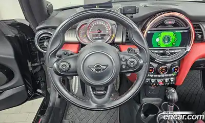 Mini Cooper Convertible 2019 2.0 Автомат в Москве № 213457, миниатюра 6