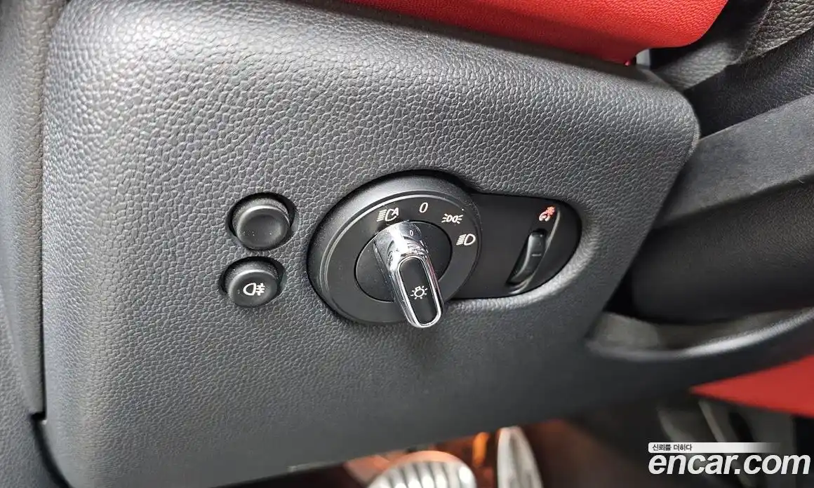 Mini Cooper Convertible 2019 2.0 Автомат в Москве № 213457, фото 9