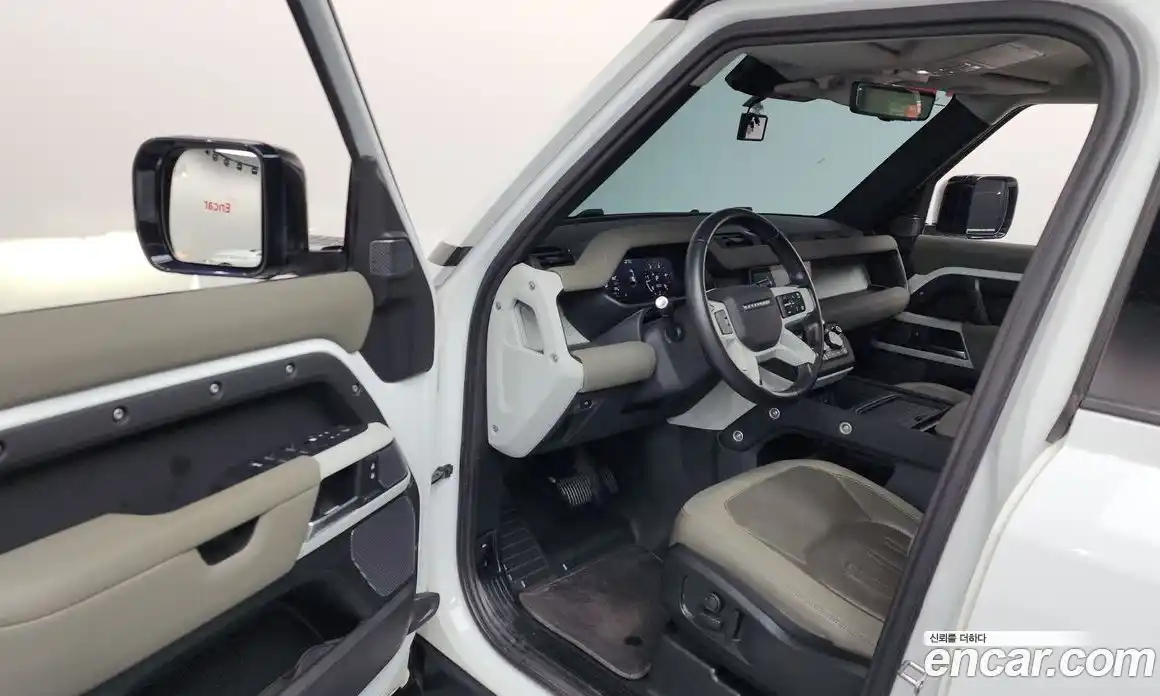 Land Rover Defender 2020 2.0 Автомат в Москве № 213714, фото 13