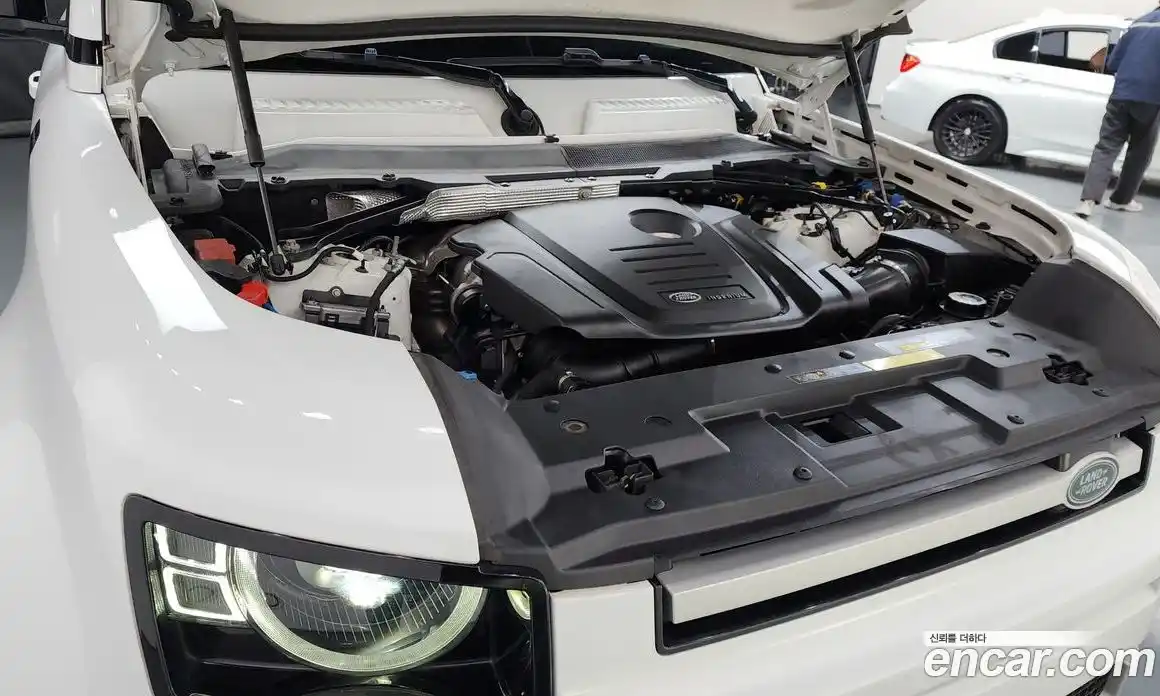 Land Rover Defender 2020 2.0 Автомат в Москве № 213714, фото 18