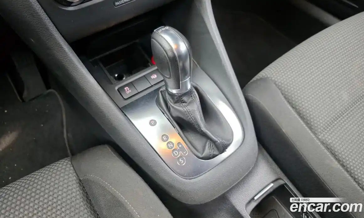 Volkswagen Golf 2013 2.0 Автомат в Москве № 215337, фото 6