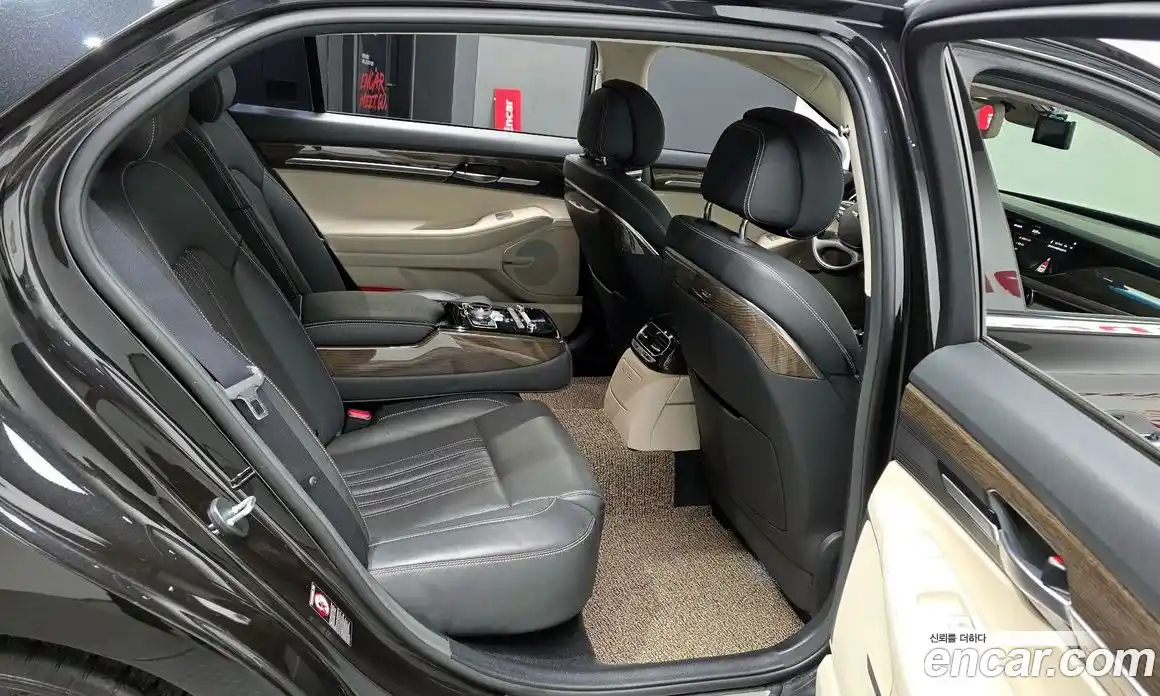 Genesis G90 2019 3.8 Автомат в Москве № 22127, фото 16