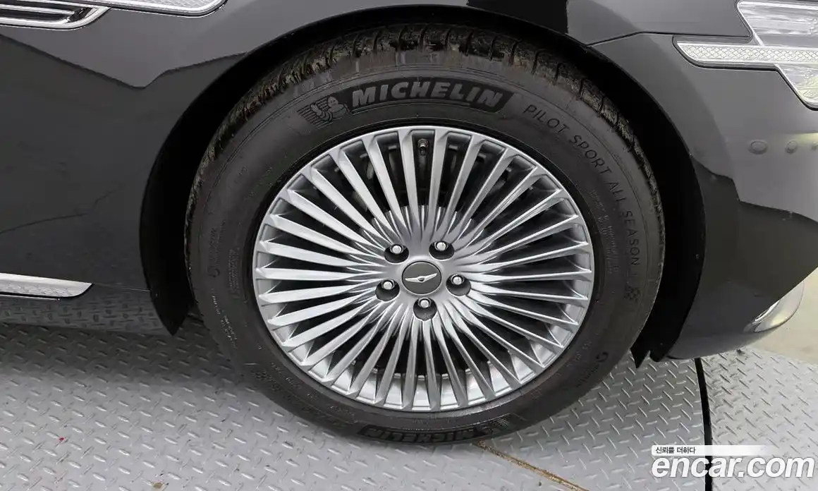 Genesis G90 2019 3.8 Автомат в Москве № 22127, фото 20