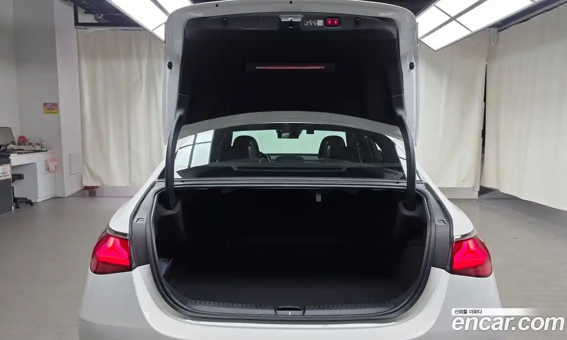 Mercedes-Benz E-Class 2025 2.0 Автомат в Москве № 229373, фото 7