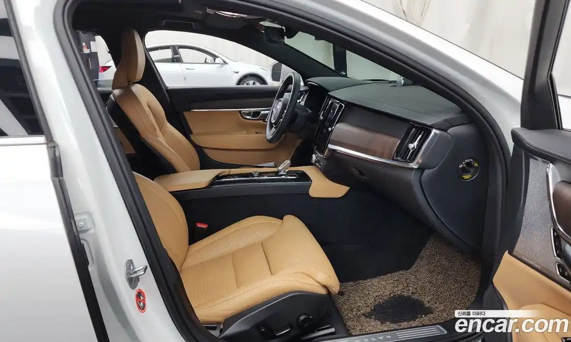 Volvo S90 2023 2.0 Автомат в Москве № 230476, фото 18