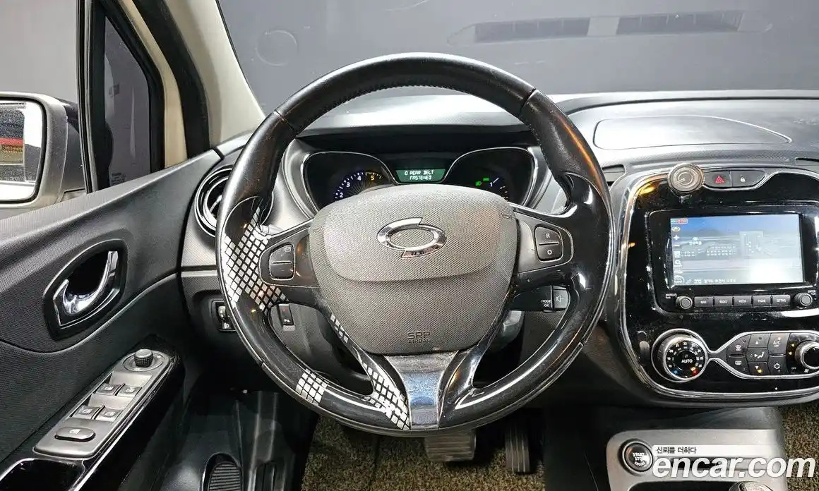 Renault QM3 2015 1.5 Автомат в Москве № 242926, фото 1