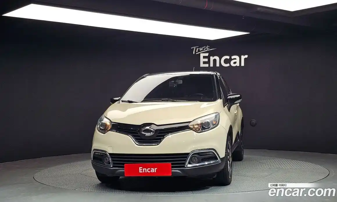 Renault QM3 2015 1.5 Автомат в Москве № 242926, фото 14