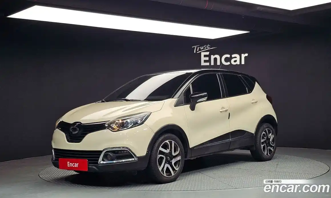 Renault QM3 2015 1.5 Автомат в Москве № 242926, фото 19