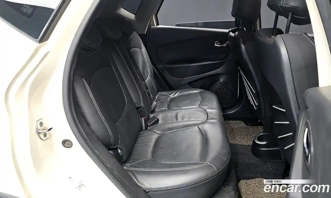 Renault QM3 2015 1.5 Автомат в Москве № 242926, фото 20