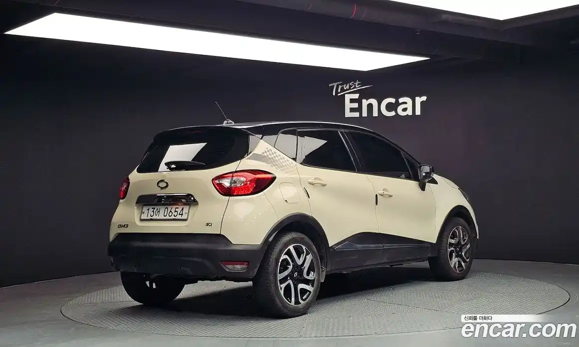 Renault QM3 2015 1.5 Автомат в Москве № 242926, фото 9