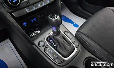 Hyundai Kona 2020 1.6 Автомат в Москве № 2430, миниатюра 12