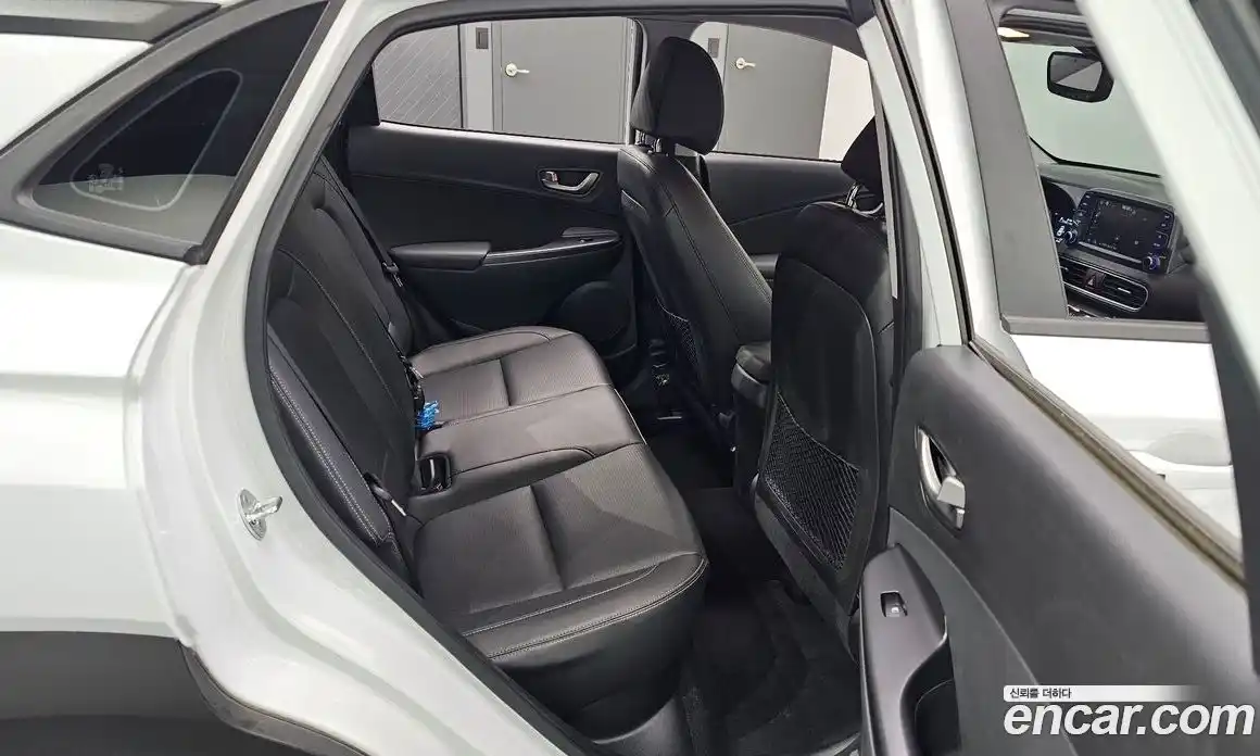 Hyundai Kona 2020 1.6 Автомат в Москве № 2430, фото 16