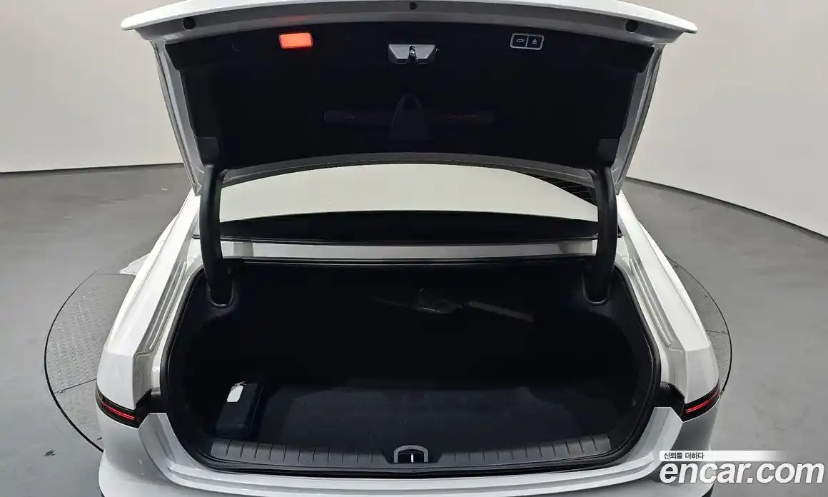 Hyundai Grandeur 2026 1.6 Автомат в Москве № 243639, фото 6