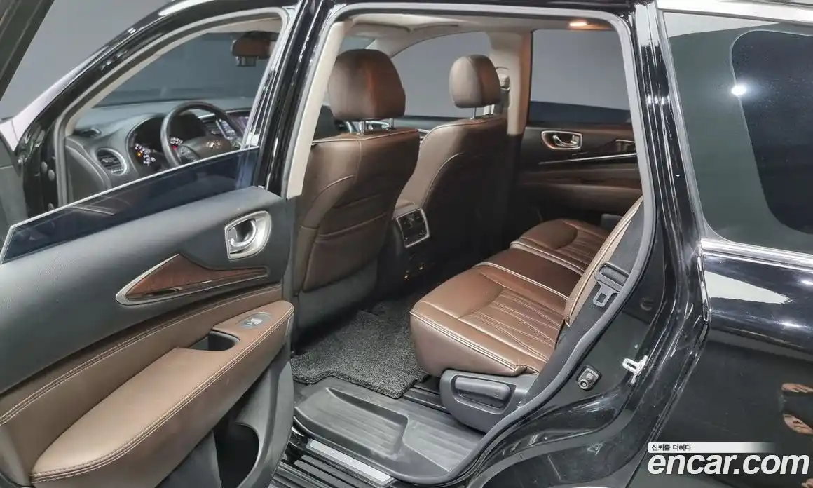 Infiniti QX60 2017 3.5 Автомат в Москве № 246825, фото 11