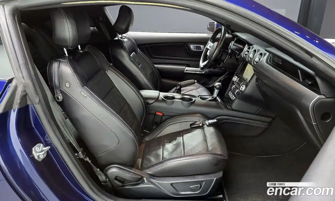 Ford Mustang 2020 2.3 Автомат в Москве № 246898, фото 13