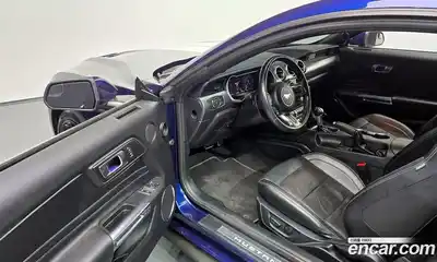 Ford Mustang 2020 2.3 Автомат в Москве № 246898, миниатюра 3