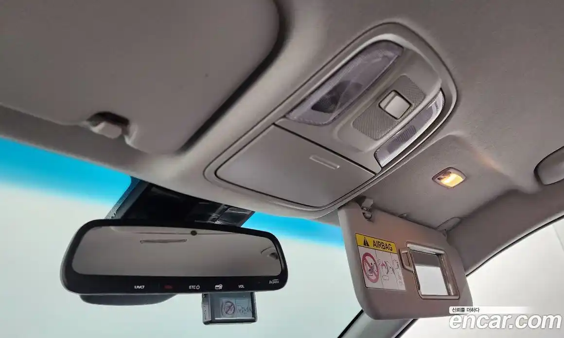 Kia Niro 2022 1.6 Автомат в Москве № 249773, фото 15