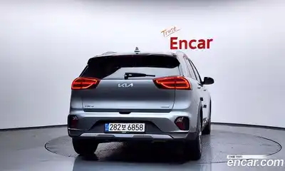 Kia Niro 2022 1.6 Автомат в Москве № 249773, миниатюра 5