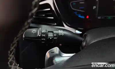 Kia Niro 2022 1.6 Автомат в Москве № 249773, миниатюра 6