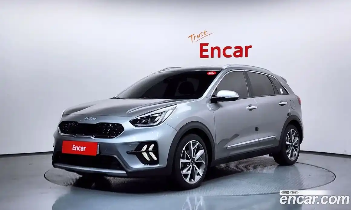 Kia Niro 2022 1.6 Автомат в Москве № 249773, фото 9