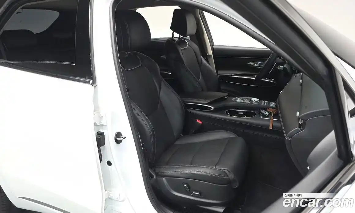 Genesis GV70 2022 2.5 Автомат в Москве № 25530, фото 15