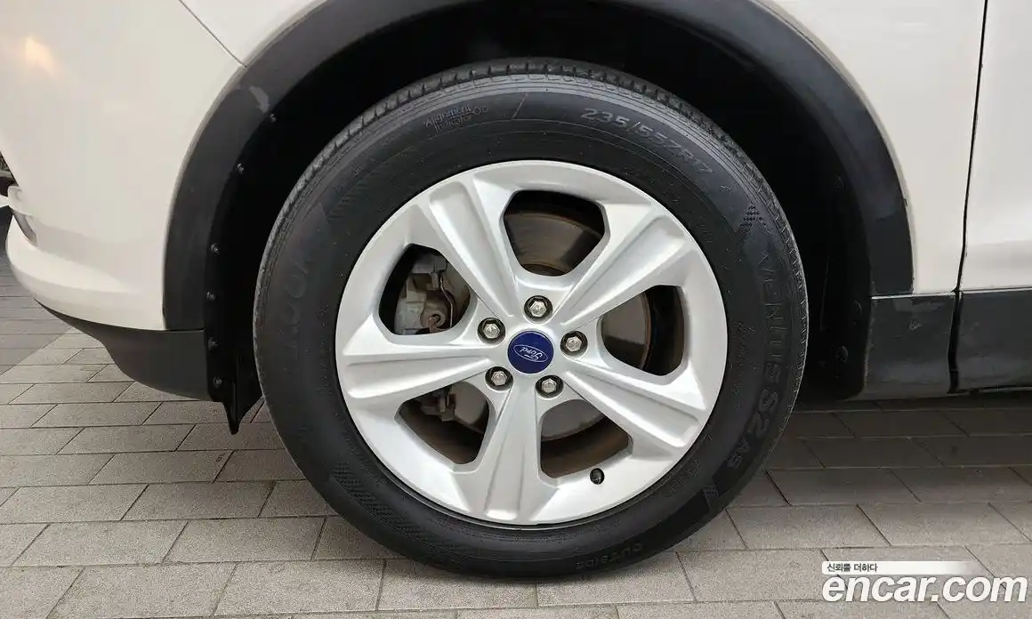 Ford Escape 2014 2.0 Автомат в Москве № 255666, фото 3