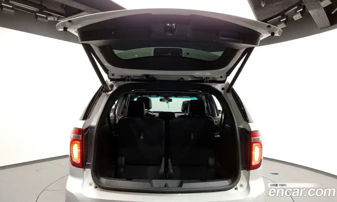 Ford Explorer 2015 3.5 Автомат в Москве № 255675, фото 9