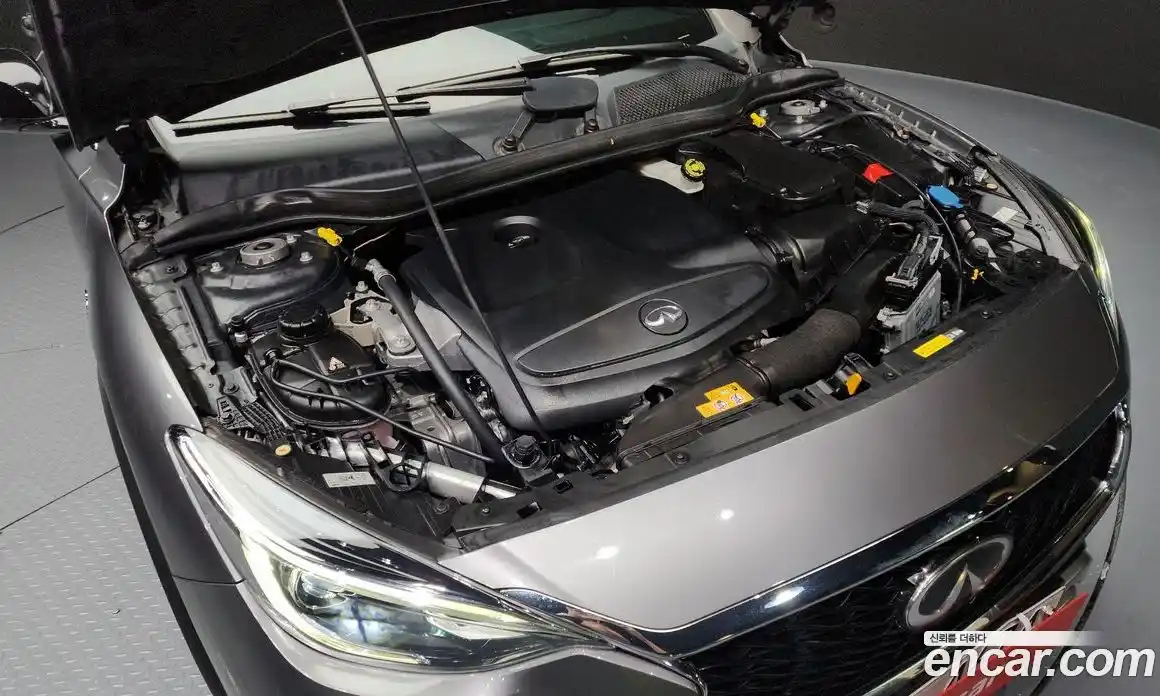 Infiniti QX30 2019 2.0 Автомат в Москве № 256140, фото 14