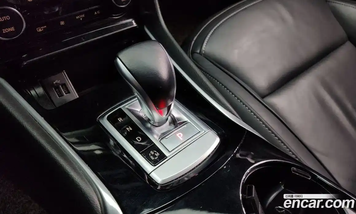 Infiniti QX30 2019 2.0 Автомат в Москве № 256140, фото 15