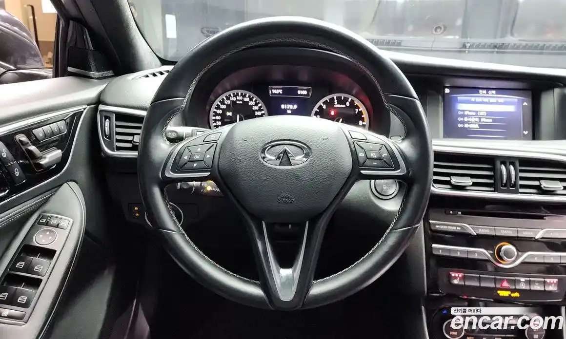 Infiniti QX30 2019 2.0 Автомат в Москве № 256140, фото 16
