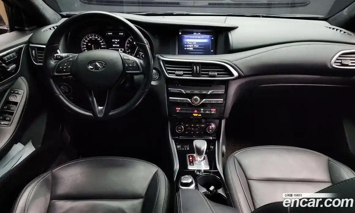 Infiniti QX30 2019 2.0 Автомат в Москве № 256140, фото 9