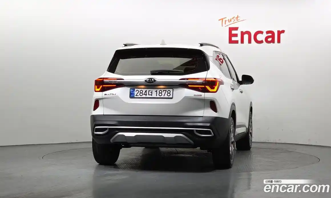 Kia Seltos 2022 1.6 Автомат в Москве № 307953, фото 1