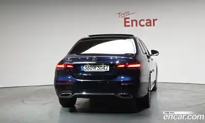 Mercedes-Benz E-Class, 2022