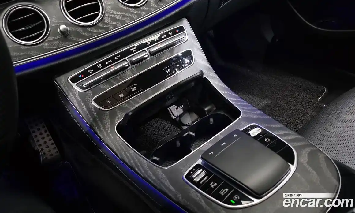 Mercedes-Benz E-Class 2022 2.0 Автомат в Москве № 308153, фото 11