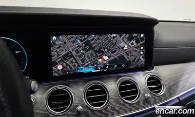 Mercedes-Benz E-Class 2022 2.0 Автомат в Москве № 308153, миниатюра 12