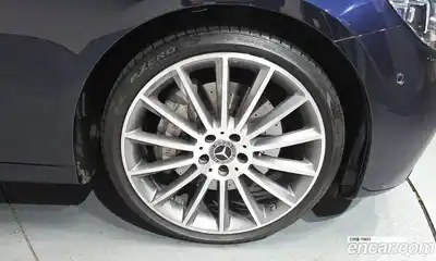 Mercedes-Benz E-Class 2022 2.0 Автомат в Москве № 308153, миниатюра 9