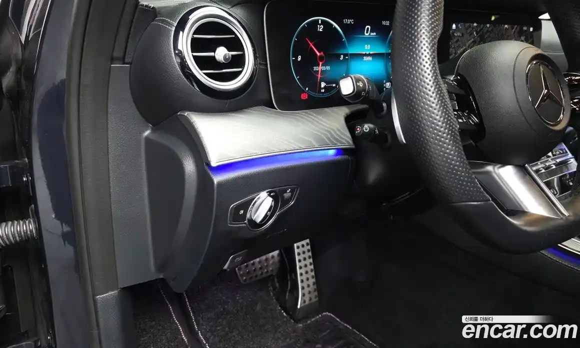 Mercedes-Benz E-Class 2022 2.0 Автомат в Москве № 308153, фото 10