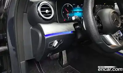 Mercedes-Benz E-Class 2022 2.0 Автомат в Москве № 308153, миниатюра 10