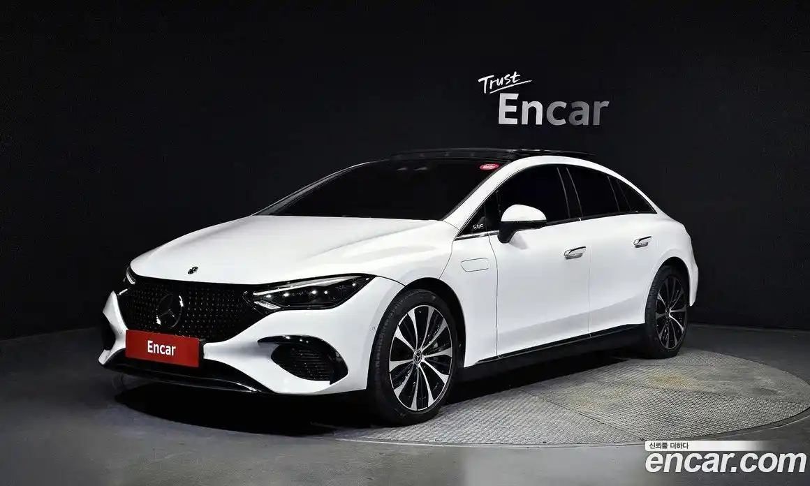 Mercedes-Benz EQE 2022 0.3 Автомат в Москве № 309956, фото 4
