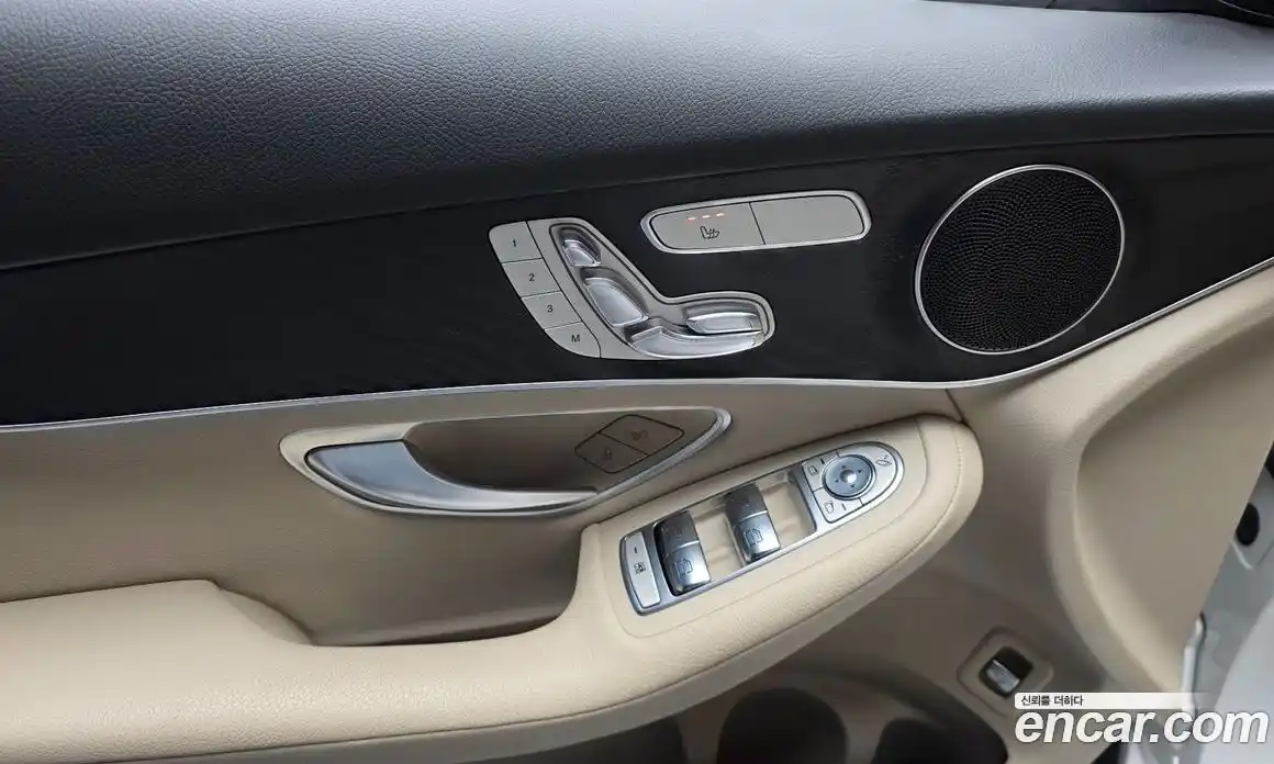 Mercedes-Benz GLC-Class 2019 2.0 Автомат в Москве № 311339, фото 11